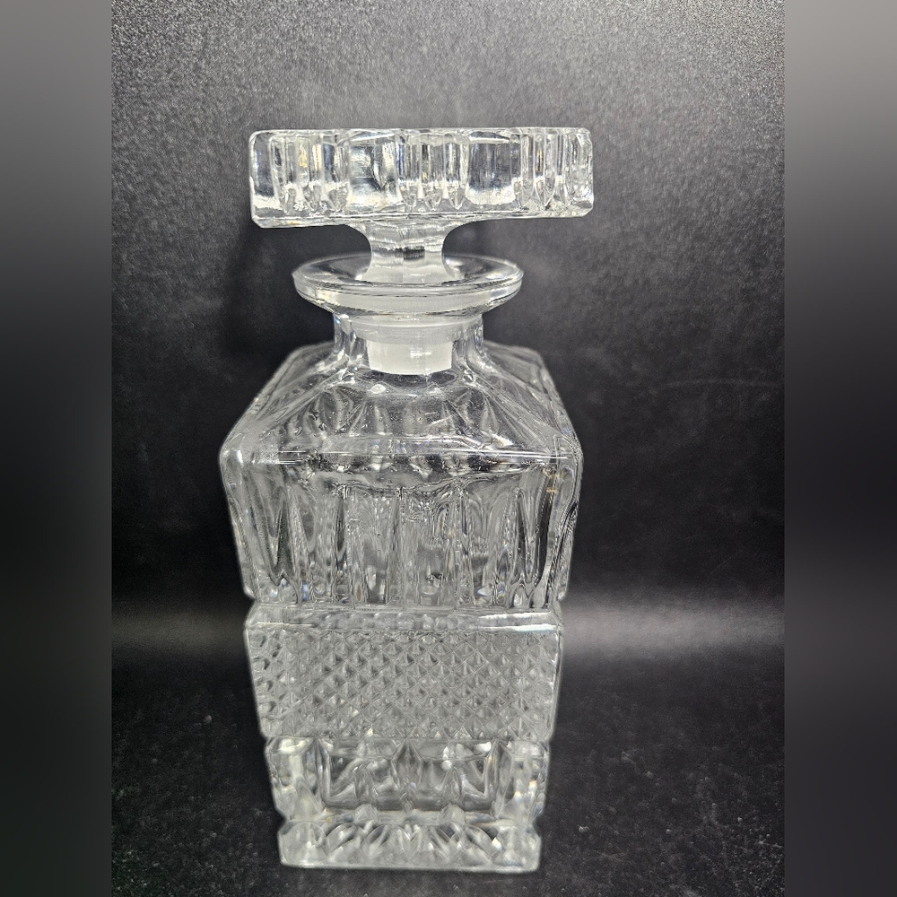 Vintage Crystal Decanter‎